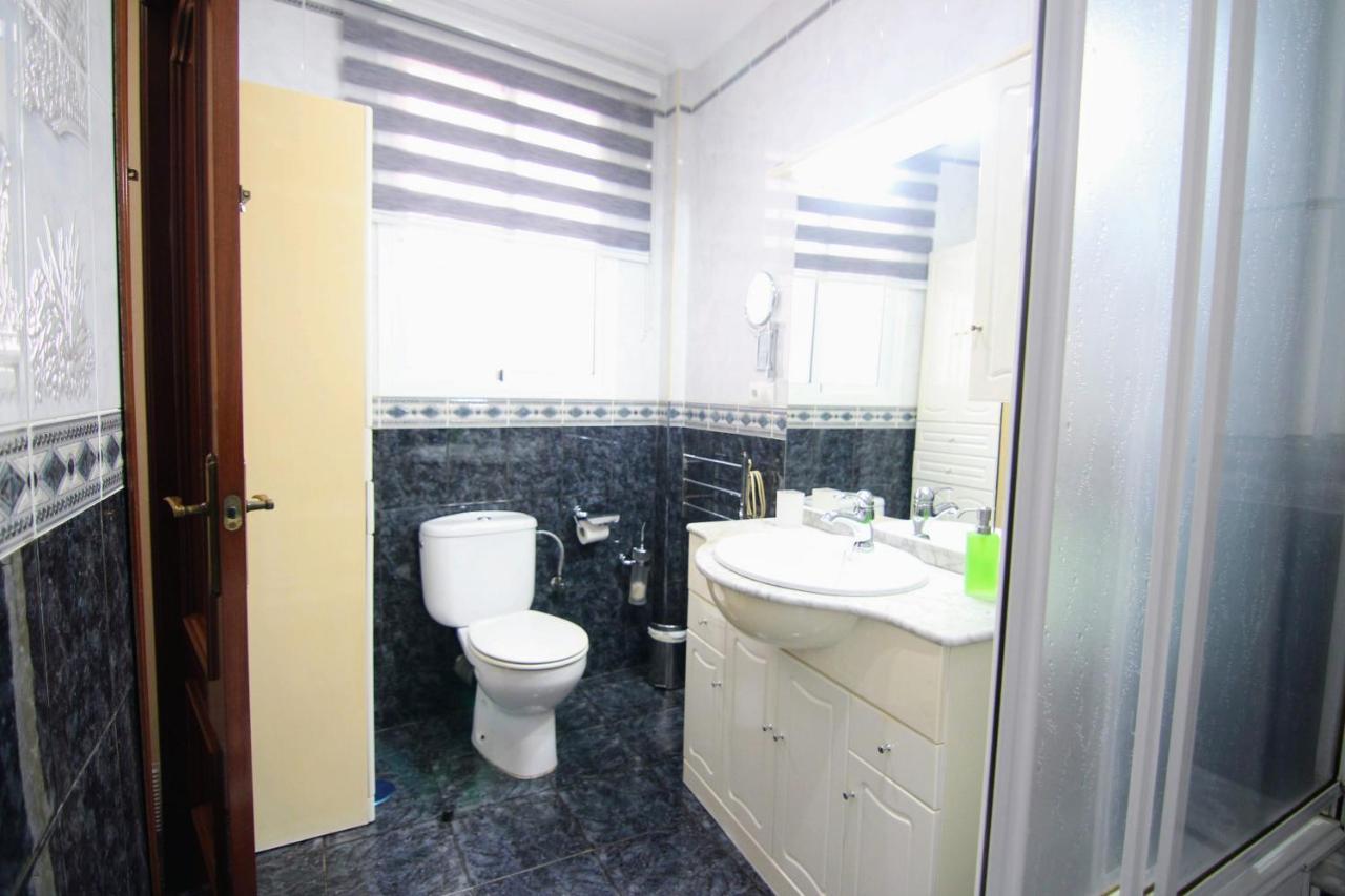 Apartamento Serafin De La Caleta กาดิซ ภายนอก รูปภาพ
